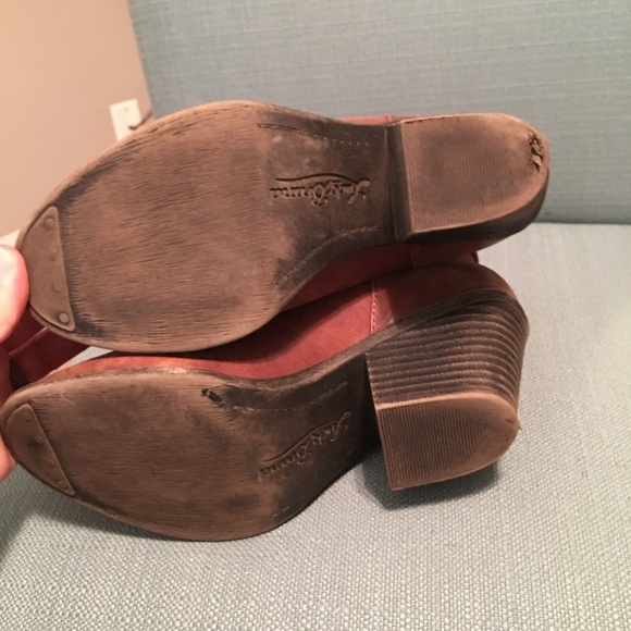 Lucky Brand Buckle Short Boots GUC - Picture 5 of 7